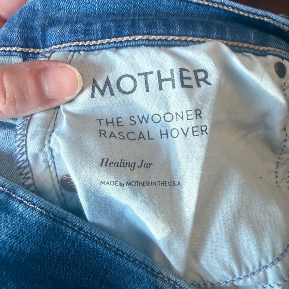 MOTHER Jeans Swooner Rascal Hover - Picture 5 of 10